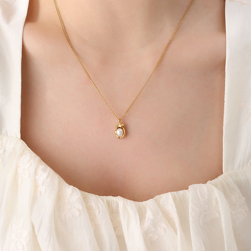 Wholesale Natural Freshwater Pearl Inlaid Shaped Pendant Titanium Steel Necklaces